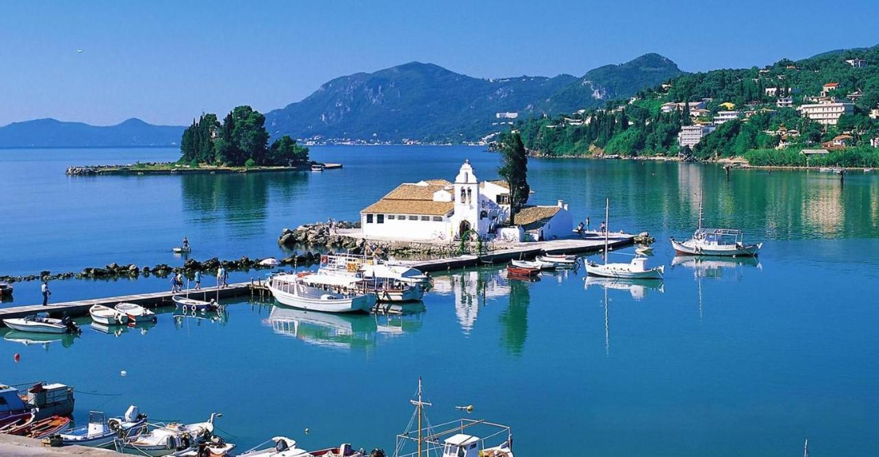 στη γειτονιά μας Analipsis (Corfu)